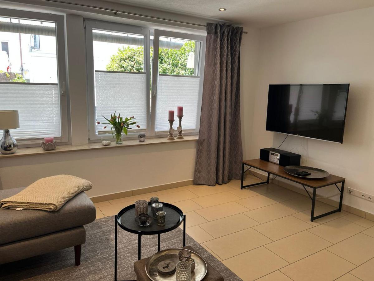 Schoene Ferienwohnung 2,5 Zimmer In Stadtnaehe Mit Eigenem Hofgarten Balingen Exterior photo