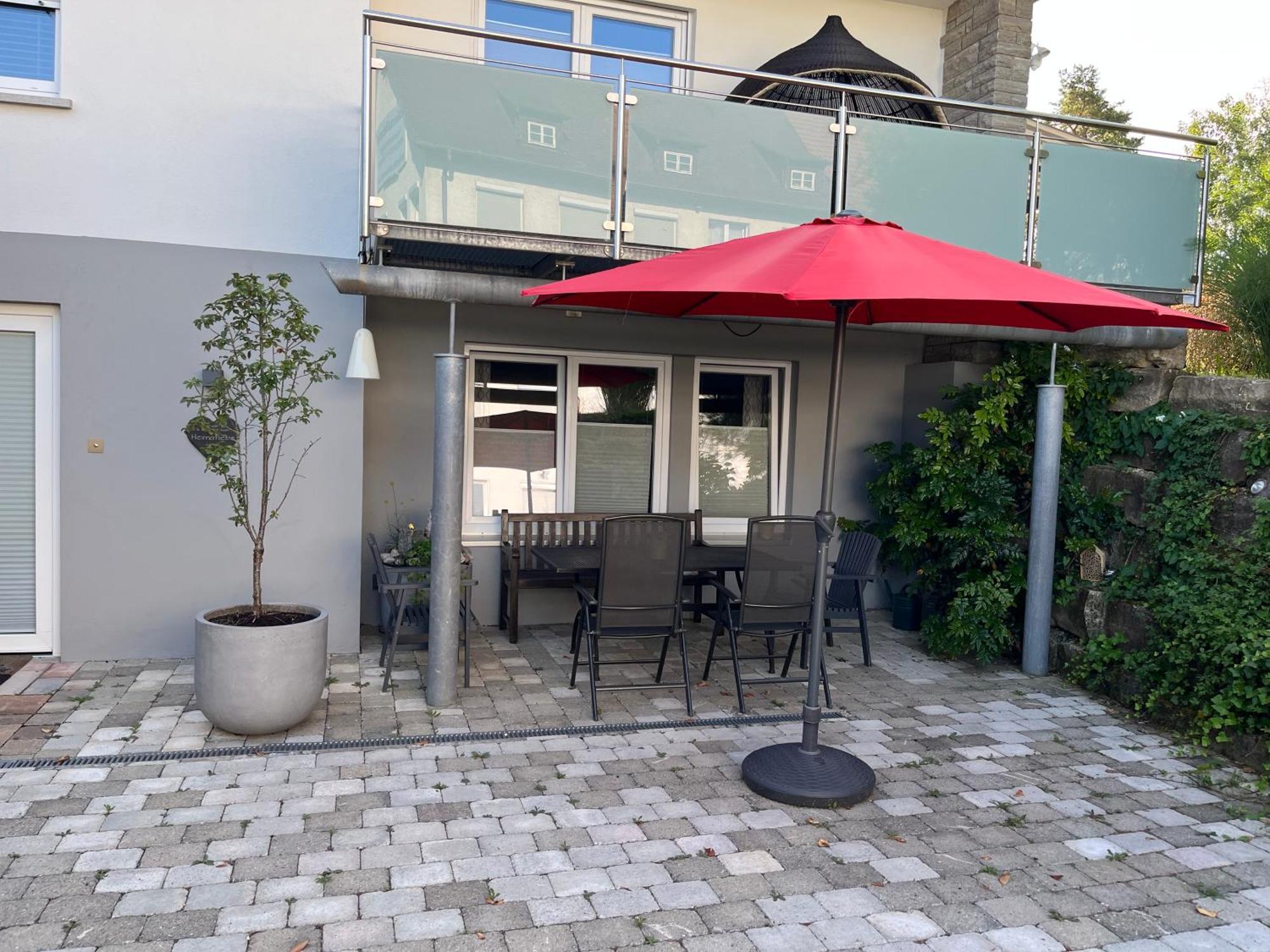 Schoene Ferienwohnung 2,5 Zimmer In Stadtnaehe Mit Eigenem Hofgarten Balingen Exterior photo